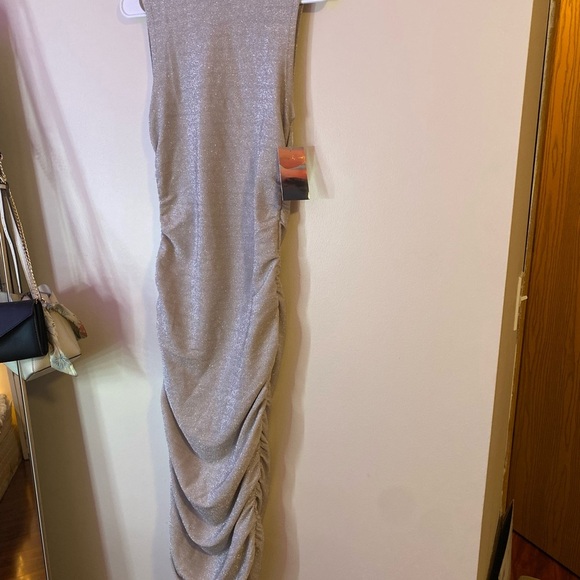 Harley & June Elegant Silver Shimmery Bodycon Sleeveless maxi Dress size medium - Picture 4 of 11